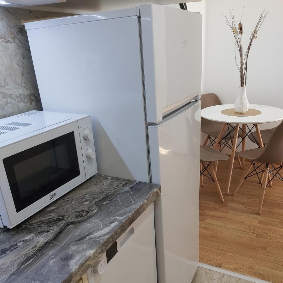 Apartman Miss T Подгорица Экстерьер фото