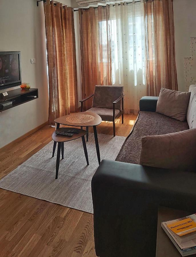 Apartman Miss T Подгорица Экстерьер фото